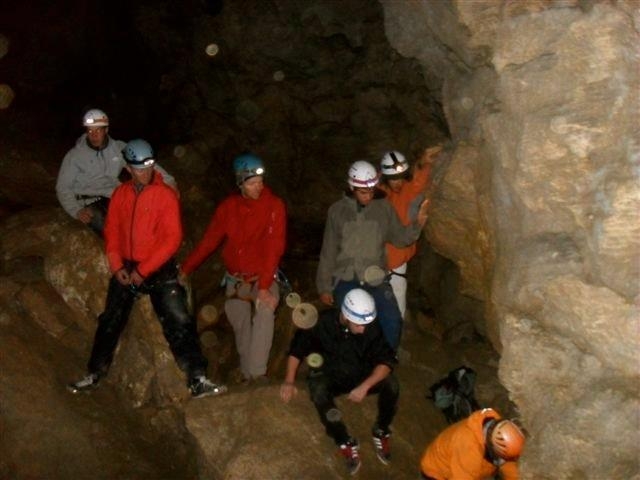  Groupes d'excursions spéléo 